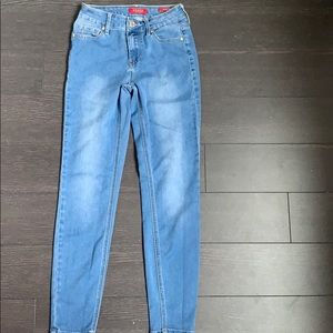 Guess high waisted skinny jeans- new size 25